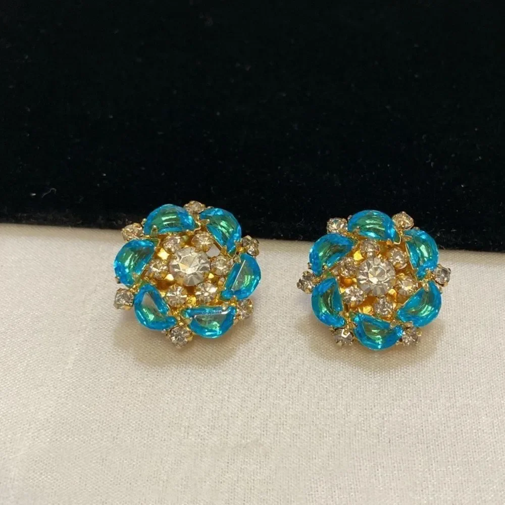Vintage Freirich Rhinestone Earrings - Picture 4 of 9